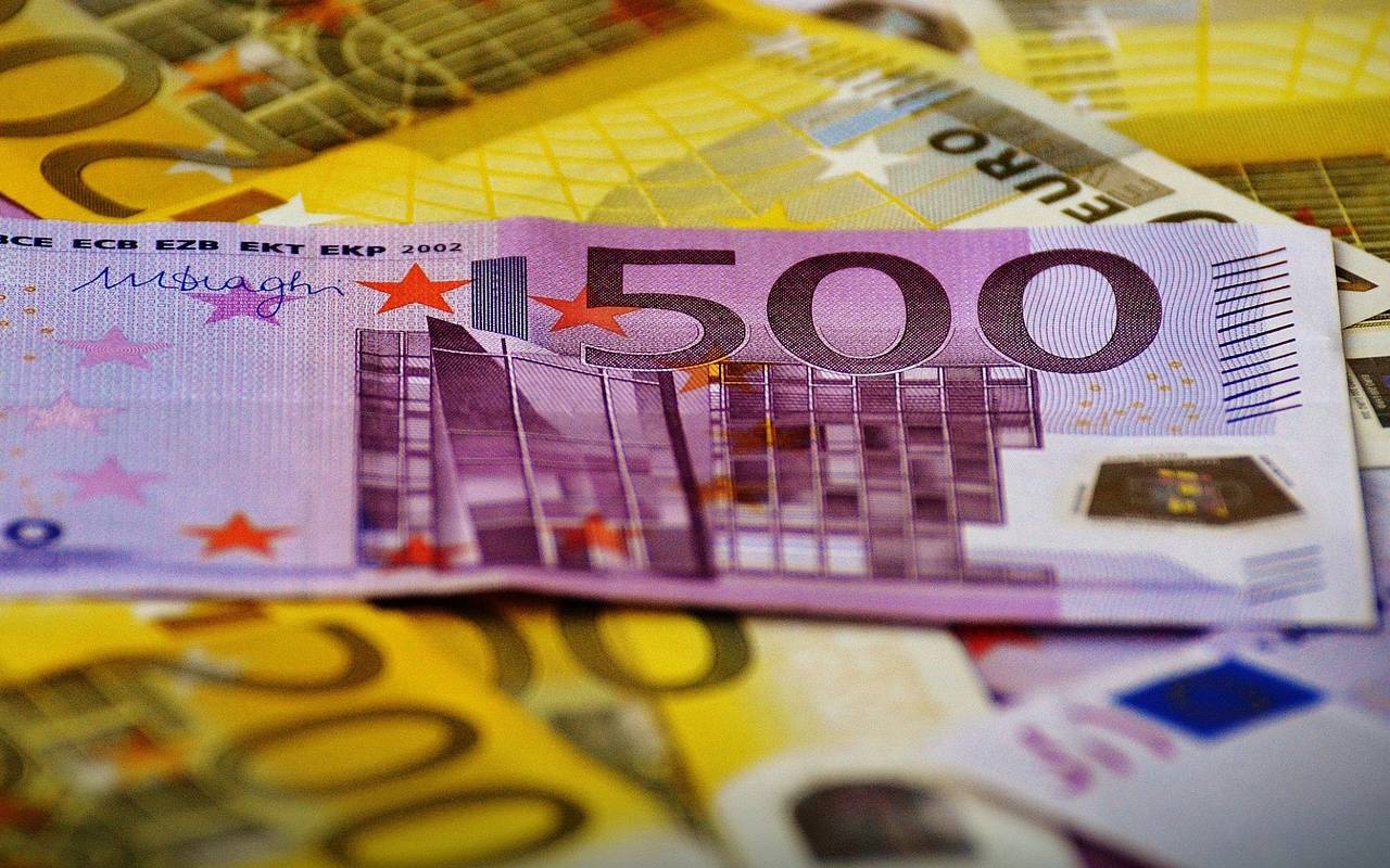 Bund fördert Sportplätze und Sporthallen im Kreis Steinfurt