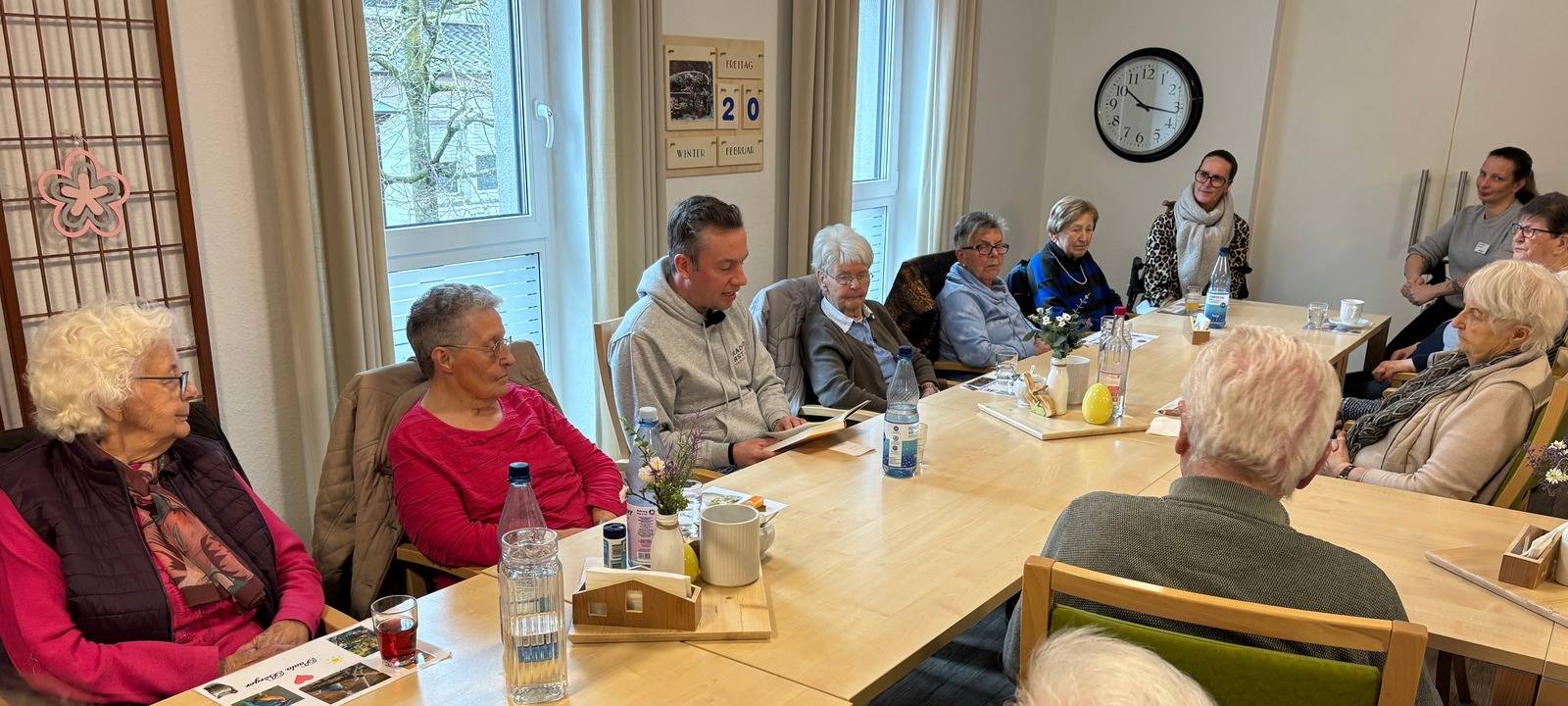 Holt RADIO RST zu Euch: WIR LESEN